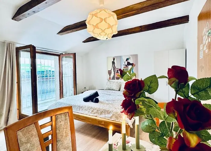 Cozy In A For Groups, 16-mins To Blumengaerten Vienna