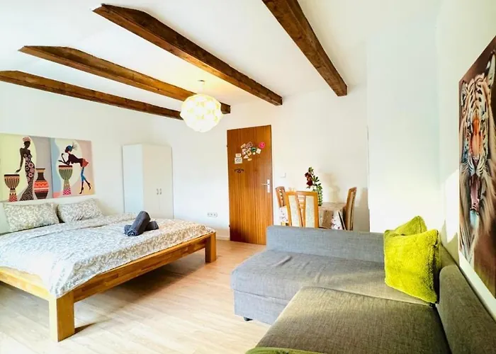 Cozy In A For Groups, 16-mins To Blumengaerten Vienna