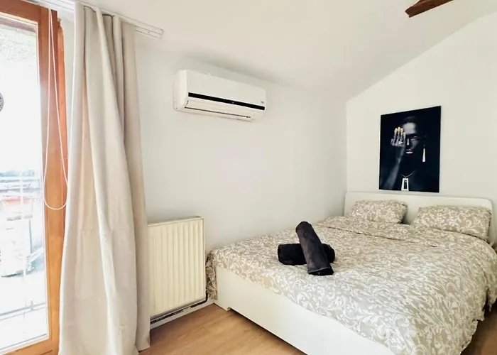 Cozy In A For Groups, 16-mins To Blumengaerten Vienna