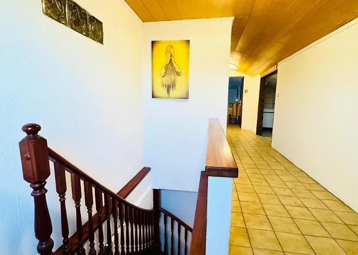 Cozy In A For Groups, 16-mins To Blumengaerten Apartment